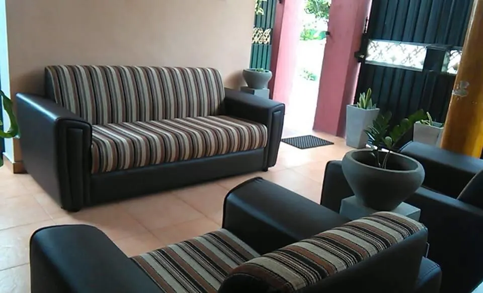 Daffon Guest House نيجومبو