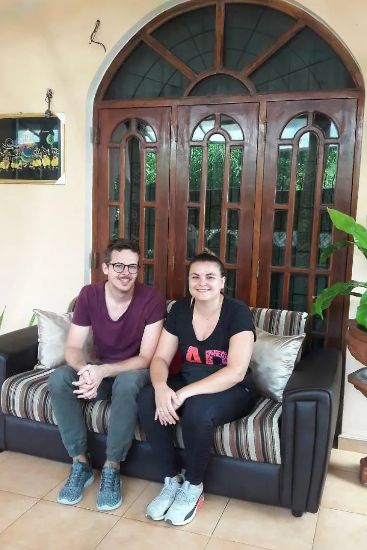 Daffon Guest House نيجومبو