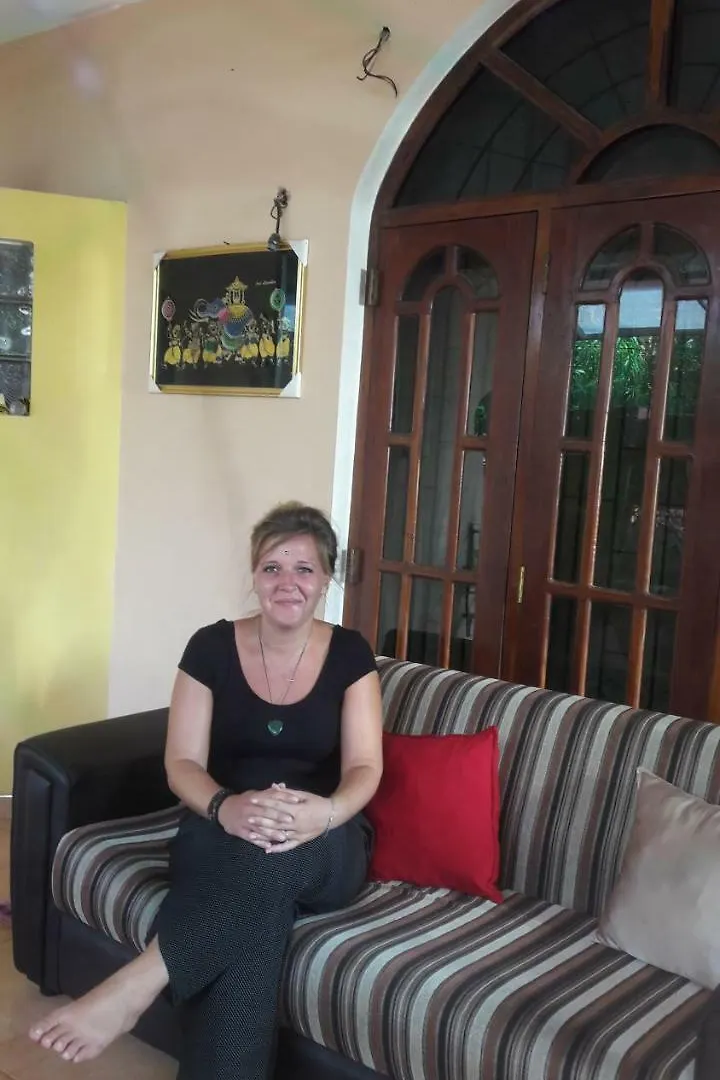 Daffon Guest House نيجومبو
